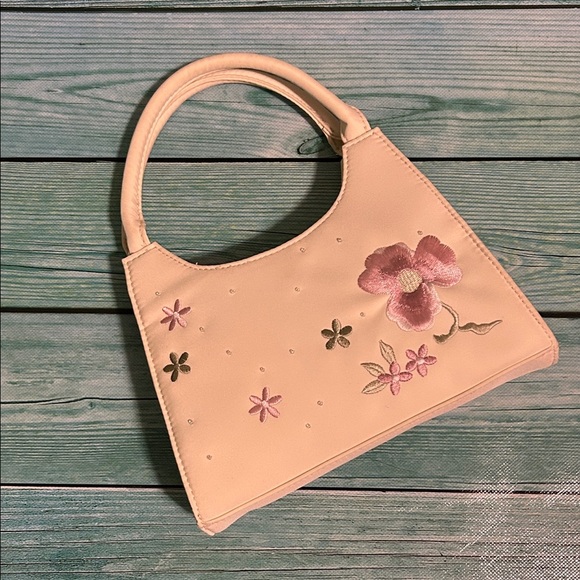 Liz Claiborne Handbags - Liz Claiborne Pink Floral Embroidered Shoulder Bag